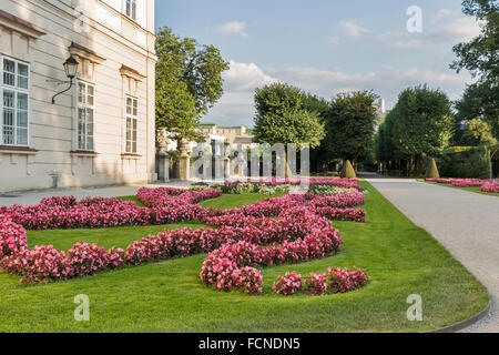 Monde célèbres jardins de Mirabell au coeur de la vieille ville de Salzbourg, Autriche Banque D'Images