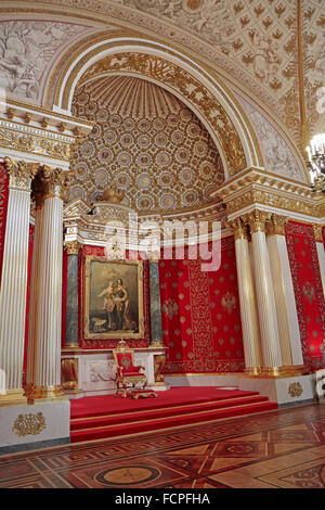 La petite salle du trône dans le musée de l'Ermitage, Saint-Pétersbourg, Russie. Banque D'Images