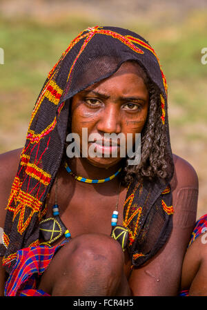 Un portrait d'une femme Afar en Parc national Awash, en Éthiopie. Banque D'Images