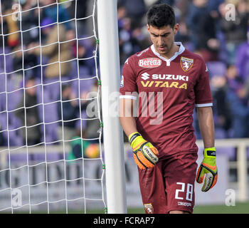 Florence, Italie. 24 Jan, 2016. Salvador Ichazo est déçu au cours de la série d'un match de football entre la Fiorentina et le Torino FC. La Fiorentina remporte le match 2-0, Josip Ilicic et Gonzalo Rodriguez sont les buteurs. Credit : Nicolò Campo/Pacific Press/Alamy Live News Banque D'Images