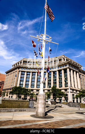 United States Navy Memorial, parc marin, 701 Pennsylvania Avenue NW, Washington DC Banque D'Images