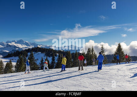 La station de ski Les Gets station et sur le domaine des Portes du Soleil, dans les Alpes Françaises Banque D'Images