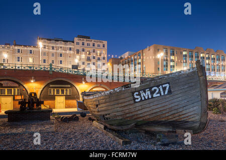 Soirée d'hiver au Musée de la pêche sur le front de mer de Brighton. East Sussex, England, UK. Banque D'Images