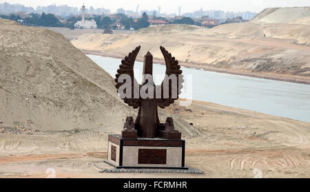 Statue de la liberté sur la Banque du nouveau canal de Suez Banque D'Images