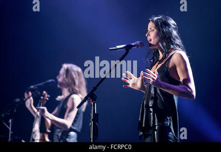 Manchester, UK. 24 janvier 2016. The Corrs effectuer à la Manchester Arena, Manchester, sur leur tournée britannique 24/01/2016 Credit : Gary Mather/Alamy Live News Banque D'Images