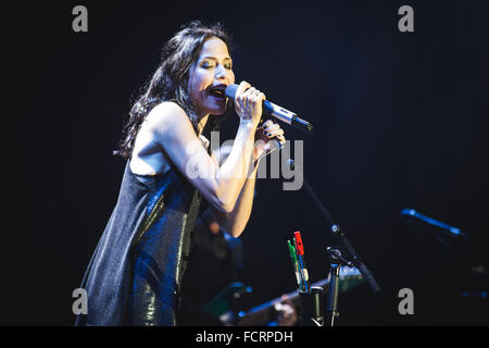 Manchester, UK. 24 janvier, 2016. 24 janvier 2016 - The Corrs effectuant à la Manchester Arena sur leur UK Tour 2016 Credit : Myles Wright/ZUMA/Alamy Fil Live News Banque D'Images