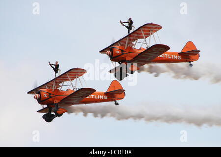 L'équipe de voltige wingwalking display sur show at East Fortune en 2013. Banque D'Images