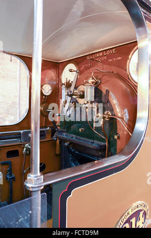 De Footplate GLADSTONE', 'Train royal sur la vue permanente au National Railway Museum à York, en Angleterre. Banque D'Images