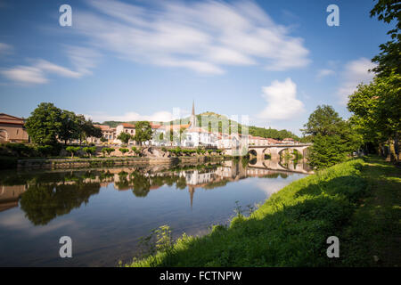 Saint-Antonin-Noble-Val (Sant Antonin en occitan) est une commune française, située dans le département de Tarn-et-Garonne et la région Midi-Pyrénées Banque D'Images