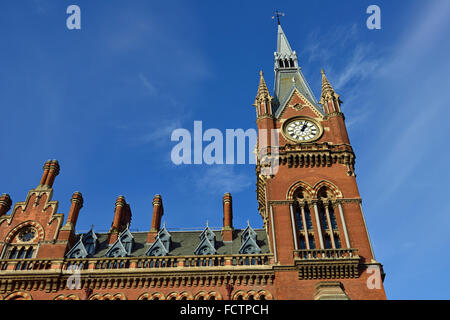 Hôtel Renaissance St Pancras International, gare, Euston Road, London NW1, Royaume-Uni Banque D'Images