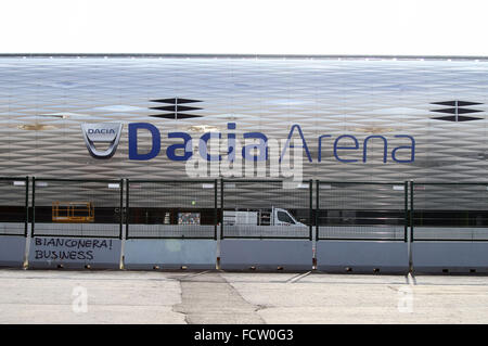 Udine, Italie. 25 janvier, 2016. Le nom du nouveau stade de l'équipe de football de Serie A italienne Udinese Calcio, côté nord, le 25 janvier 2016 à l'Arène Dacia à Udine. Credit : Andrea Spinelli/Alamy Live News Banque D'Images