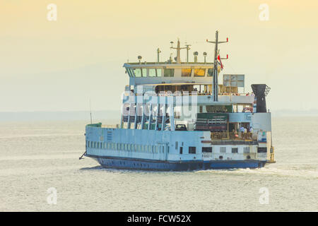 Car-ferry à Puntarenas à Playa Naranjo sur la côte sud de la Golfe de Nicoya, Playa Naranjo, Péninsule de Nicoya, Puntarenas, Costa R Banque D'Images