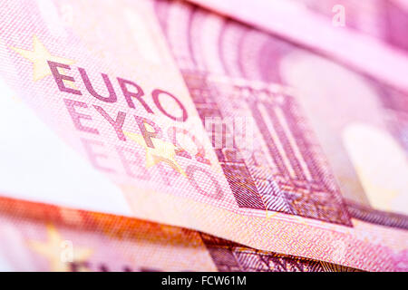 Les pièces en euros. Euro argent. Monnaie Euro.Coins empilés les uns sur les autres dans des positions différentes. Concept de l'argent. Banque D'Images