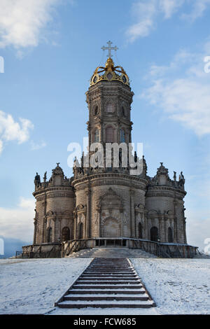 Église Dubrovitsy également connu sous le nom de l'église Notre Dame du signe en Dubrovitsy près de Moscou, Russie. Banque D'Images