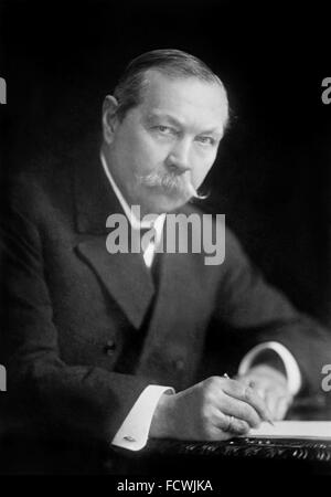 Arthur Conan Doyle. Portrait de l'écrivain britannique et médecin, Sir Arthur Conan Doyle Banque D'Images