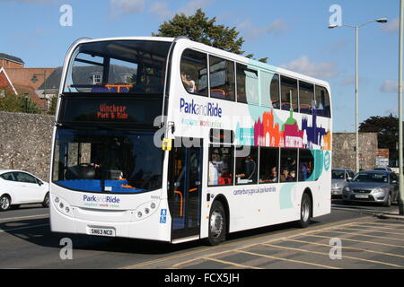 ADL ALEXANDER DENNIS ENVIRO 400 EXPLOITÉ PAR BUS STAGECOACH Banque D'Images