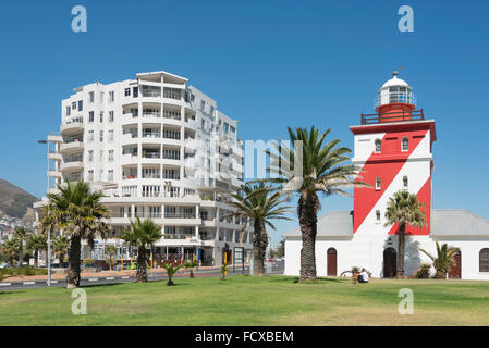 Green Point Lighthouse & South Seas Studio Penthouse, Mouille Point, Cape Town, Western Cape Province, République d'Afrique du Sud Banque D'Images