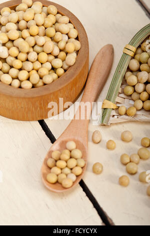 Plus de soja biologique table en bois rustique blanc Banque D'Images