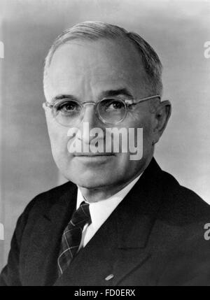 Harry S Truman, portrait du 33e Président des Etats-Unis, c.1945 Banque D'Images