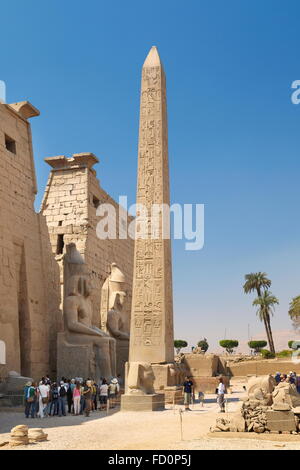 Égypte - Luxor obelisk au temple de Louxor Banque D'Images