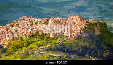 Sicily Island - vue aérienne de Enna à Calascibetta, Italie Banque D'Images