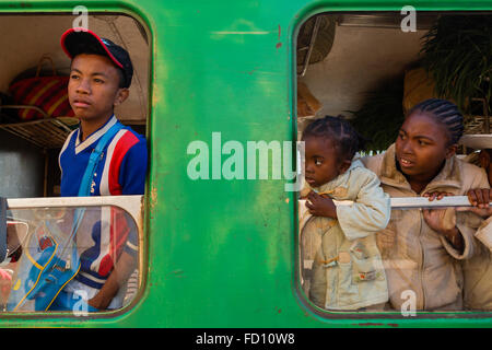 Le train à la gare de Sahambavy, chemins de fer entre Sahambavy et Fianarantsoa, Madagascar Banque D'Images