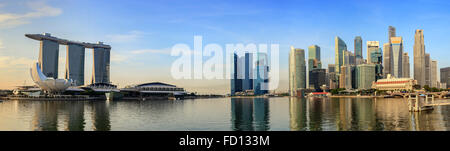 Panorama sur la ville de Singapour à Marina Bay Banque D'Images