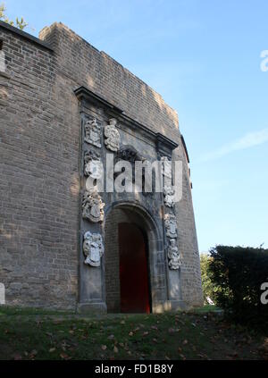 Porte donnant accès à Burcht Hill, un bastion médiéval 11ème siècle dans le vieux centre-ville de Leiden, Pays-Bas Banque D'Images