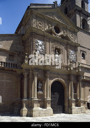 L'Espagne. La Rioja. Calahorra. Cathédrale. La construction a commencé au 15ème siècle mais s'est poursuivi jusqu'à la 17e siècle. Façade Baroque, 1680-1704 par Santiago et Juan Raon. Banque D'Images