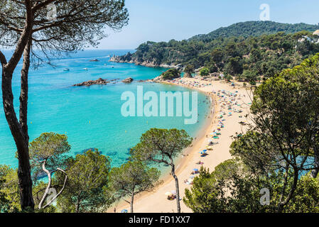 Aperçu de santa cristina plage de Lloret de mar en Costa Brava, Catalogne, Espagne Banque D'Images