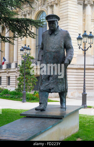 Winston Churchill statue, Petit Palais, Paris, France Banque D'Images