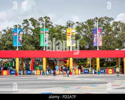 Legoland Florida Lego, situé à Winter Haven au Sud d' Orlando en Floride l'entrée principale avec Tourniquets Banque D'Images