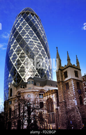 La construction de la "Swiss Re le Gherkin' , London financial district Banque D'Images