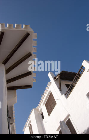 Maisons Blanches dans l'île de Minorque Catalogne Espagne, montrant l'architecture typique Banque D'Images