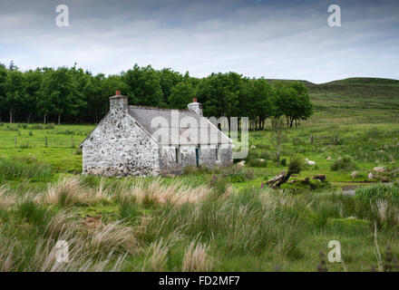 Croft House abandonnés sur l'île de Skye, Écosse, Royaume-Uni Banque D'Images