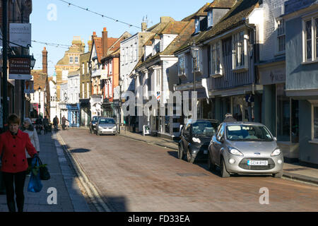 Dans la rue Preston, Faversham, Kent. Banque D'Images