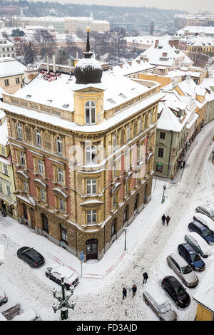 Maisons médiévales historiques sur un coin de rue Misenska et Drazickeho square, quartier Charles Bridge Prague, République Tchèque Banque D'Images