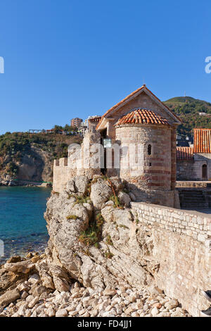 Eglise de Saint Sabbas le sanctifié (Saint Sava de l'Oint) dans la vieille ville de Budva, Monténégro. Érigée en XII c Banque D'Images