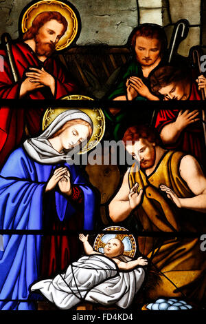 Sanctuaire de Notre Dame de la Salette. Vitrail. Nativité. Adoration des bergers. Banque D'Images