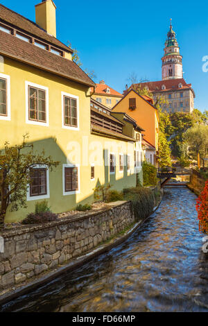 Tour du château de Cesky Krumlov, République tchèque. Banque D'Images