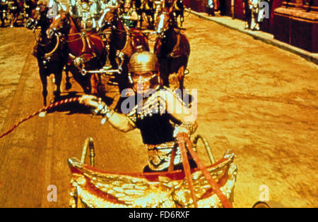 Ben-Hur est un drame historique épique 1959 American film, réalisé par William Wyler, produit par Sam Zimbalist pour la Metro-Goldwyn-Mayer et avec Charlton Heston, Stephen Boyd, Jack Hawkins, Haya Harareet et Hugh Griffith. Cette photo est pour un usage éditorial uniquement et est l'auteur de la société film et/ou le photographe attribué par le film ou la société de production et ne peut être reproduite que par des publications dans le cadre de la promotion du film ci-dessus. Un crédit obligatoire pour l'entreprise de film est nécessaire. Le photographe devrait également être portés lorsqu'il est connu. Banque D'Images