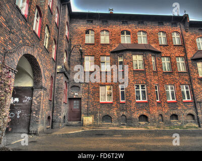 Katowice, Pologne - 05 novembre 2015 : Bâtiments résidentiels Historique . Le district minier de Nikiszowiec Banque D'Images