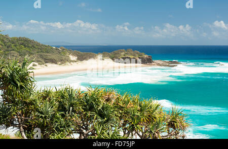 À l'ensemble de la plage de Frenchmans sur North Stradbroke Island vers Deadmans Beach, dans le Queensland, Australie Banque D'Images