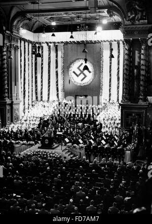 Robert Ley à la réunion annuelle conjointe de la chambre de Reich et de la Culture de la force par la joie, 1936 Banque D'Images