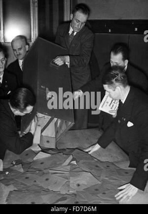 Dépouillement de l'élection 1936 du Reichstag à Berlin-Mitte Banque D'Images