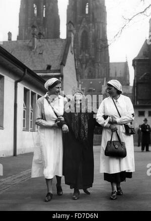 La Croix-Rouge et l'élection du Reichstag à Cologne, 1936 Banque D'Images