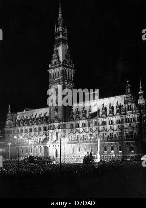 Mairie de Hambourg au cours d'un discours de campagne électorale de Hitler, 1934 Banque D'Images