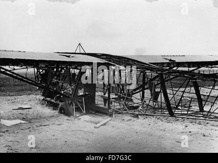 Les planeurs britanniques détruits pendant l'atterrissage airbone en Hollande, 1944 Banque D'Images