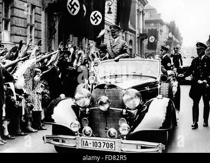 Adolf Hitler dans sa Mercedes, 1938 Banque D'Images