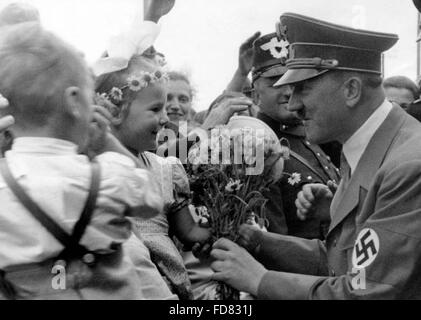 Adolf Hitler avec des enfants, 1938 Banque D'Images